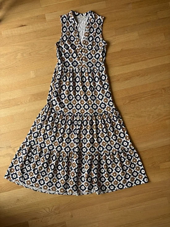 Boden Sleeveless V-Neck Maxi Dress in Navy and Brown Tile Print - Picture 1 of 9